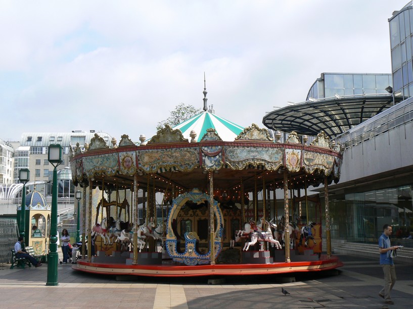Halles de Paris (et les Jardins): Carrousel des Halles de Paris022